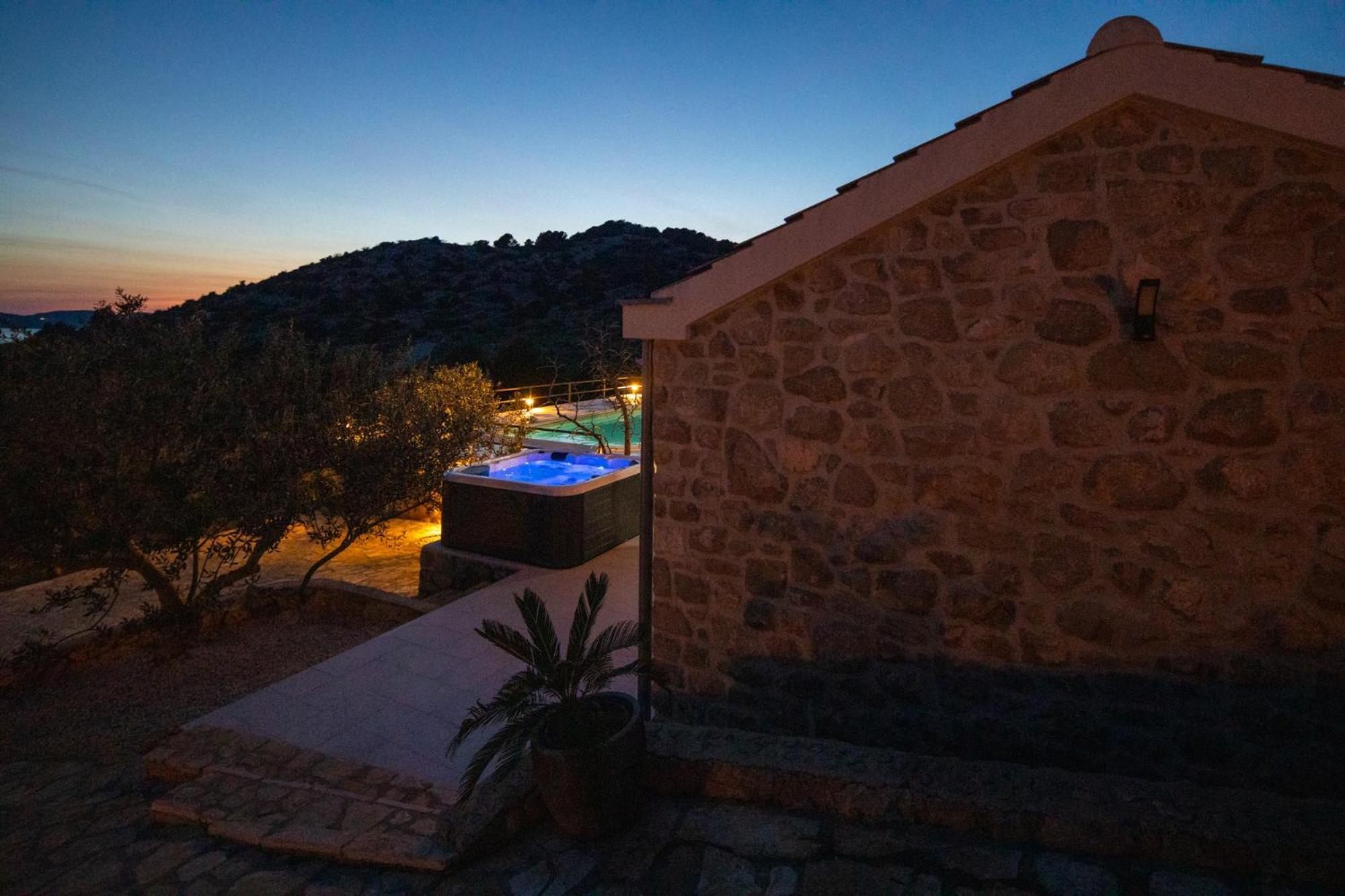 Holiday Home Svemir 드라게 외부 사진