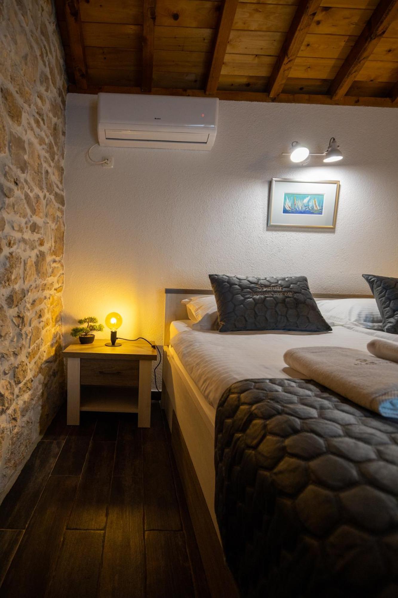 Holiday Home Svemir 드라게 외부 사진