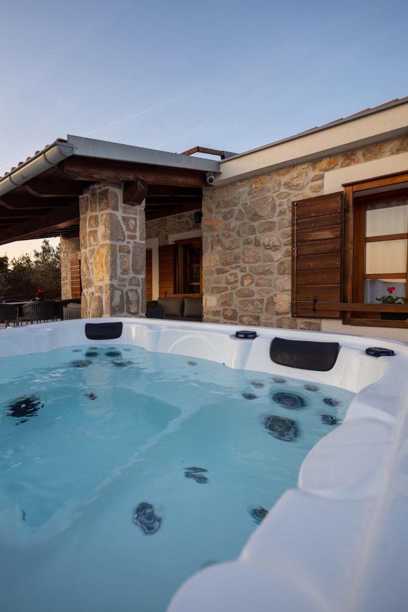 Holiday Home Svemir 드라게 외부 사진