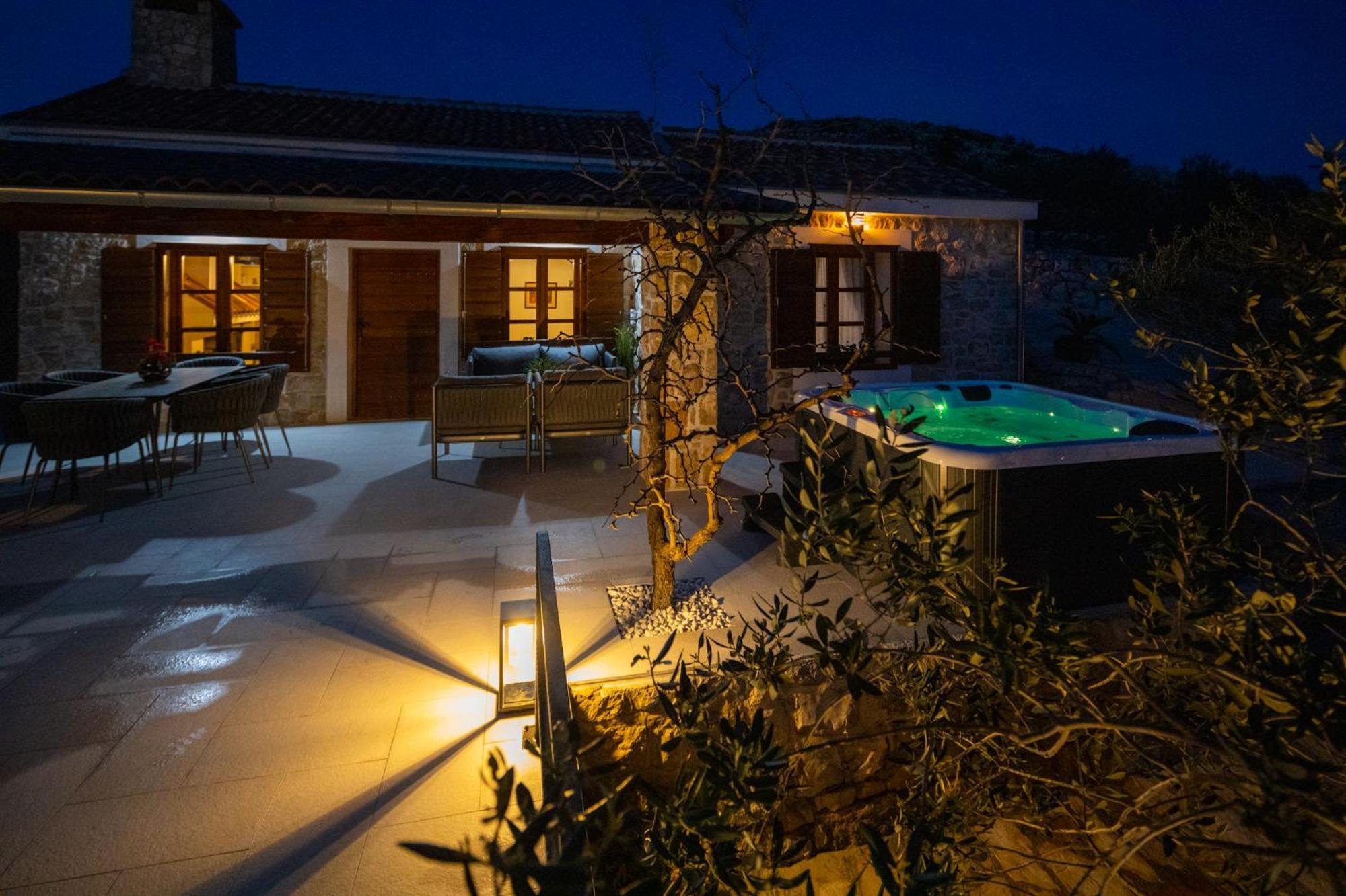 Holiday Home Svemir 드라게 외부 사진